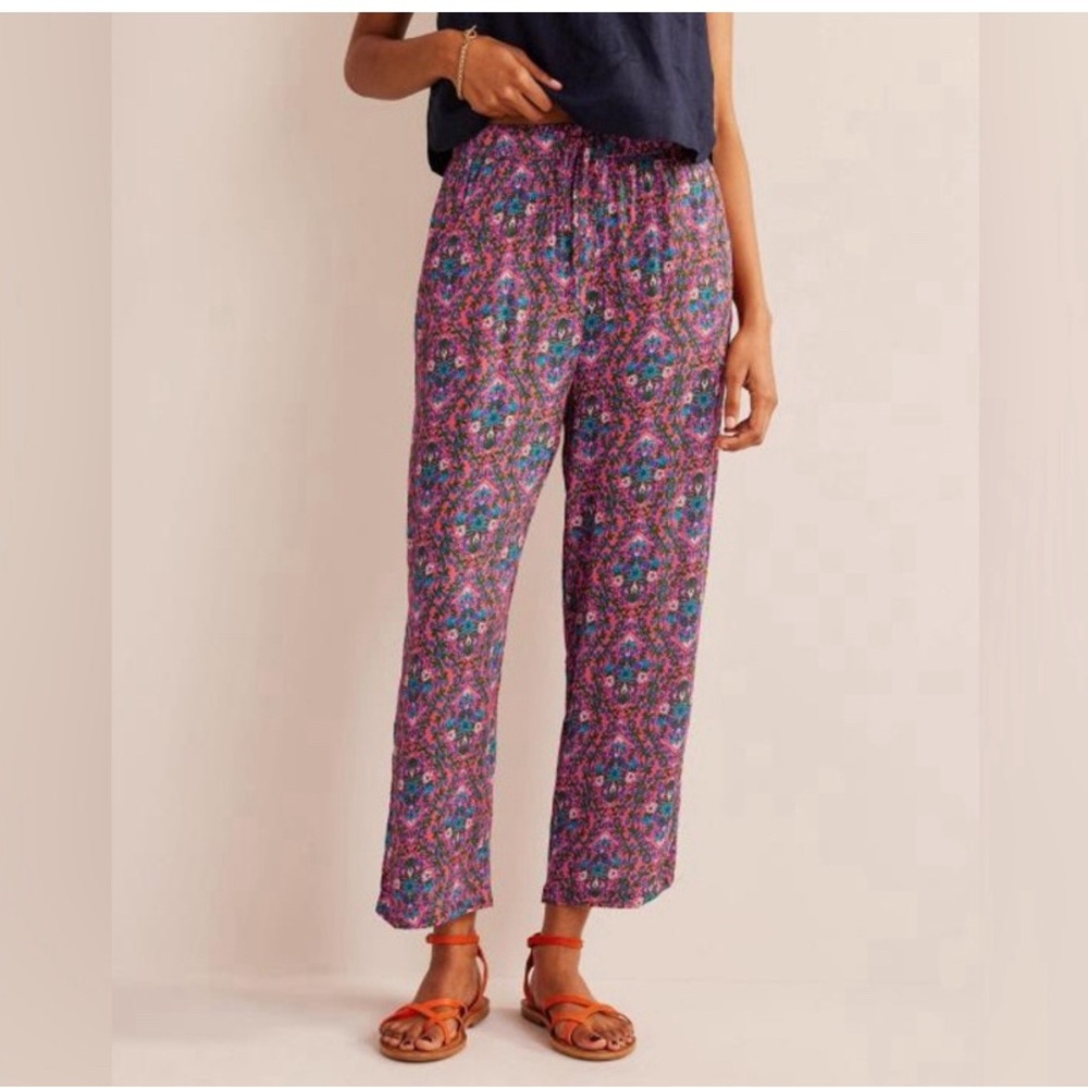 Boden Lightweight Casual Pants